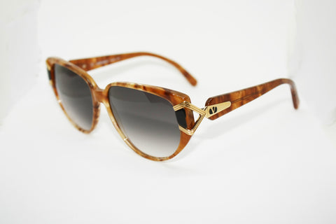 Valentino V160 330 cat eye with tortoise semitrasparent frame black shaded lenses , golded details on temples,  Vintage 80s